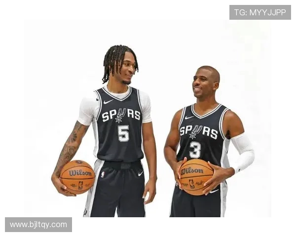 卡斯尔盛赞保罗对新秀赛季的巨大帮助学习收获颇丰